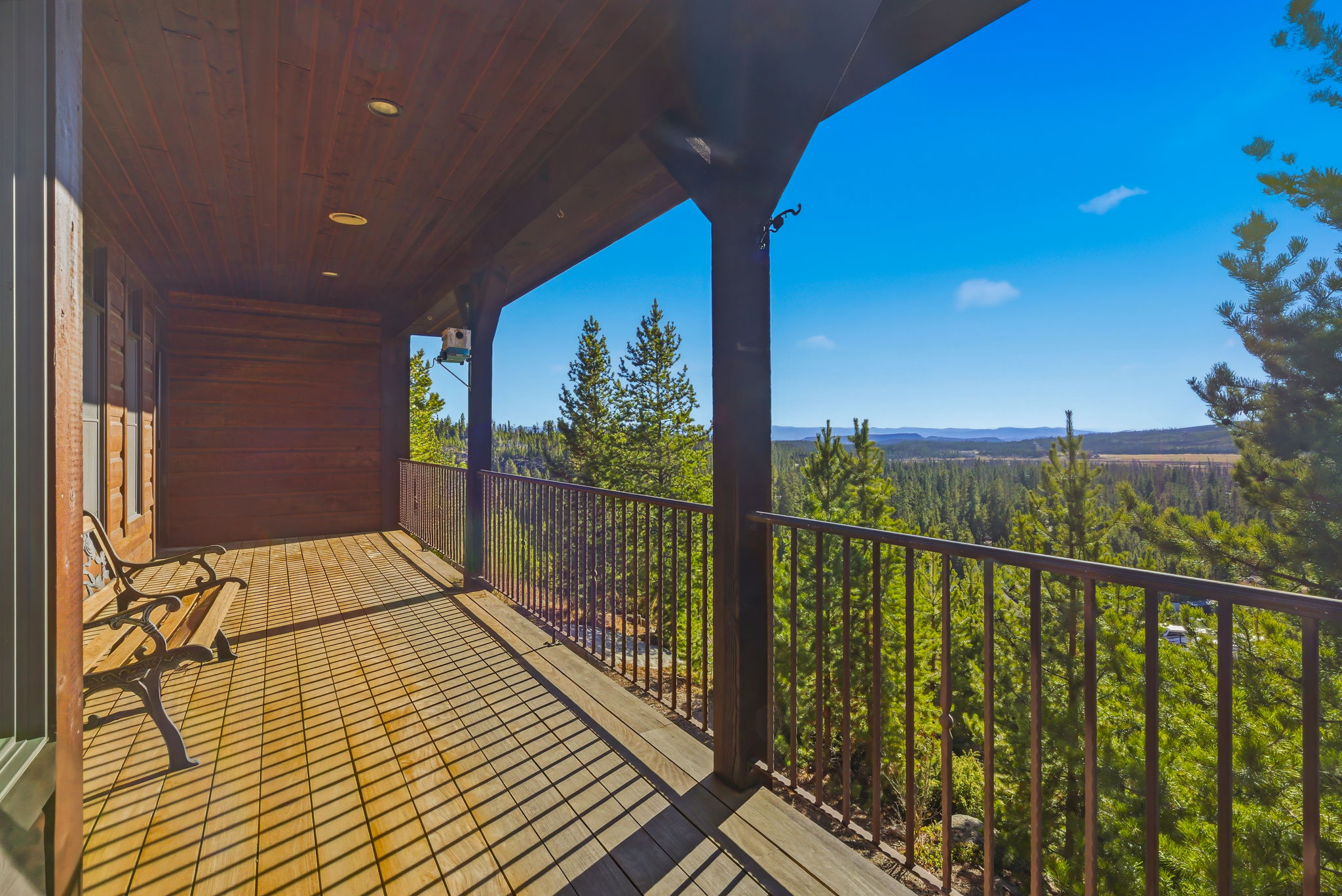 Wraparound Deck