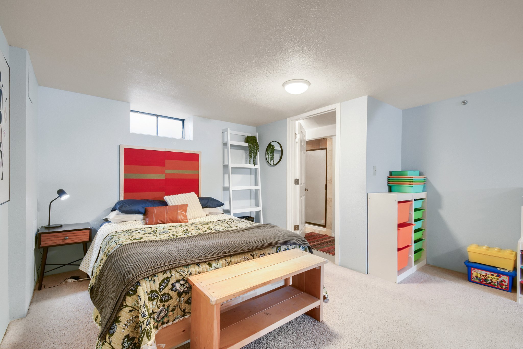 Recreation room, west end